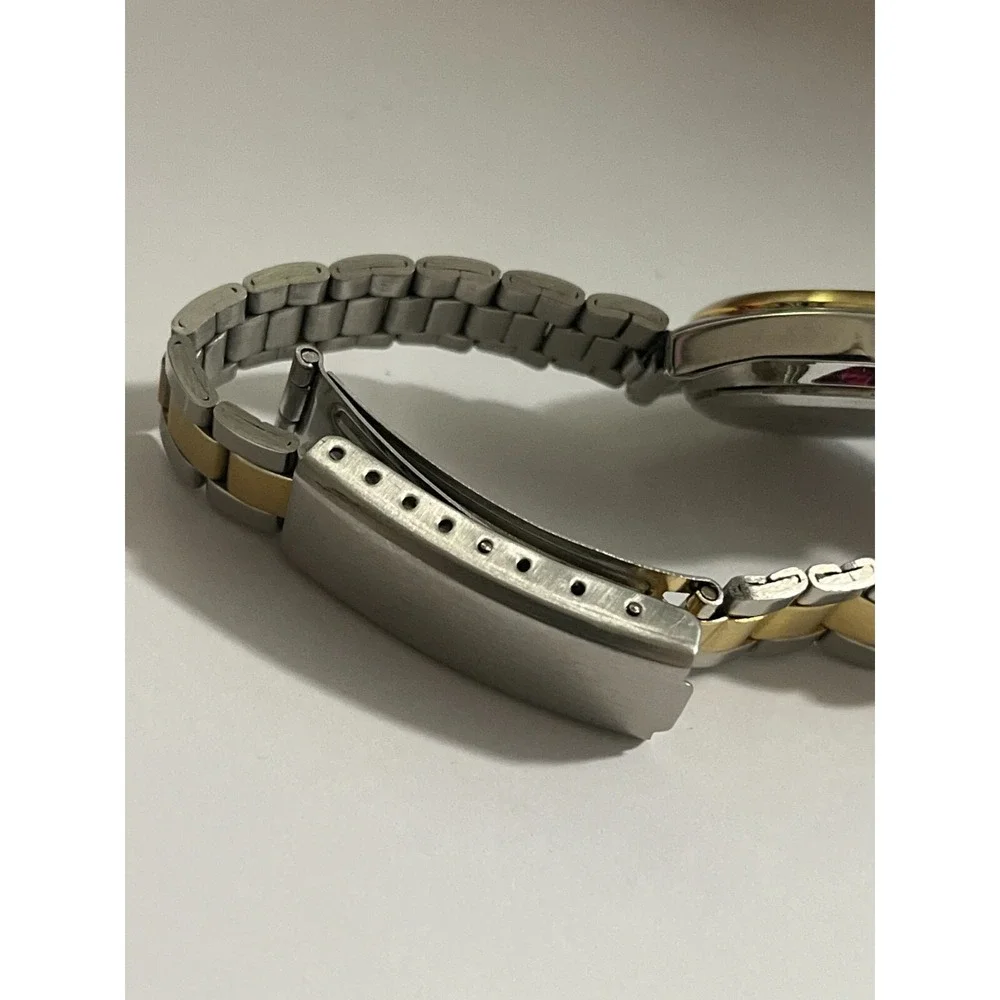 Embassy by Gruen GEM3310 Gold and Silver Tone Women's‎ watch Untested rare